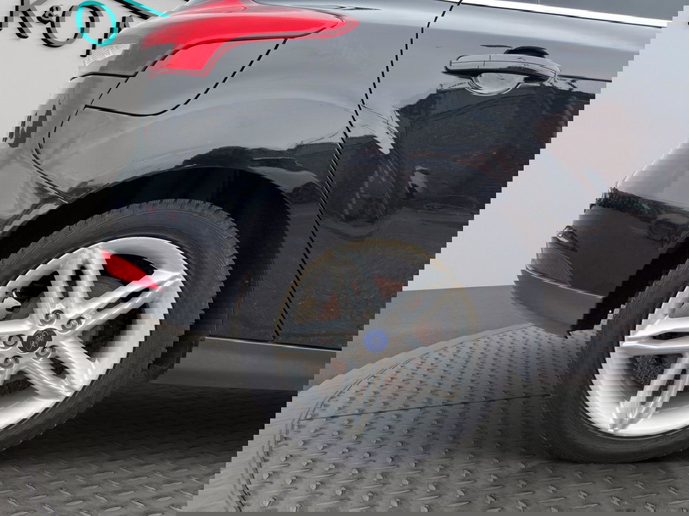 Ford Focus 1.6 Zetec Powershift Euro 6 5dr