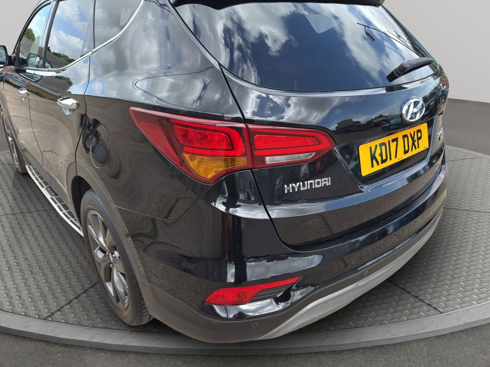 Hyundai Santa Fe 2.2 CRDi Blue Drive Endurance Edition Auto 4WD Euro 6 (s/s) 5dr (7 Seat)