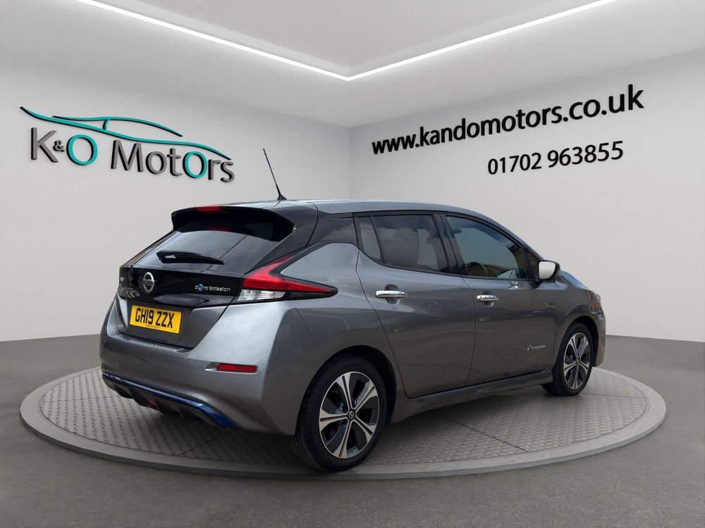 Nissan Leaf 40kWh Tekna Auto 5dr