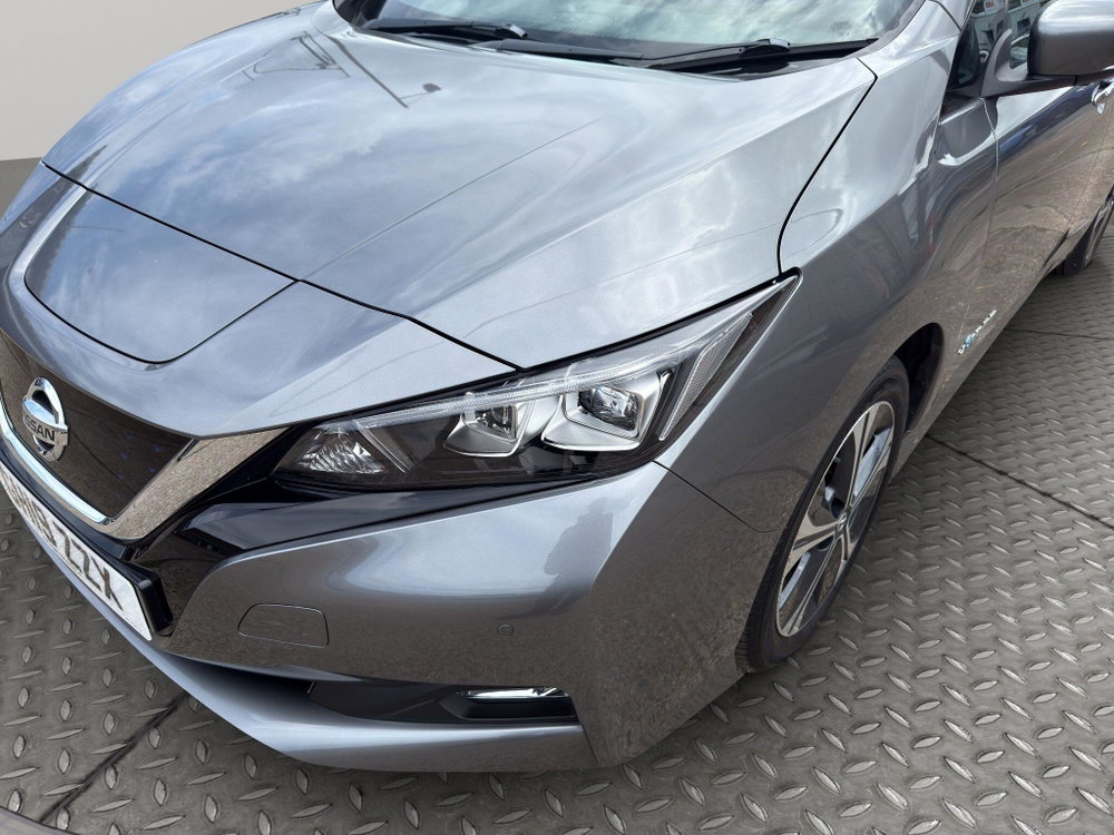 Nissan Leaf 40kWh Tekna Auto 5dr