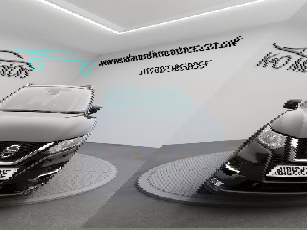 Nissan Qashqai 1.3 DIG-T N-Connecta Euro 6 (s/s) 5dr