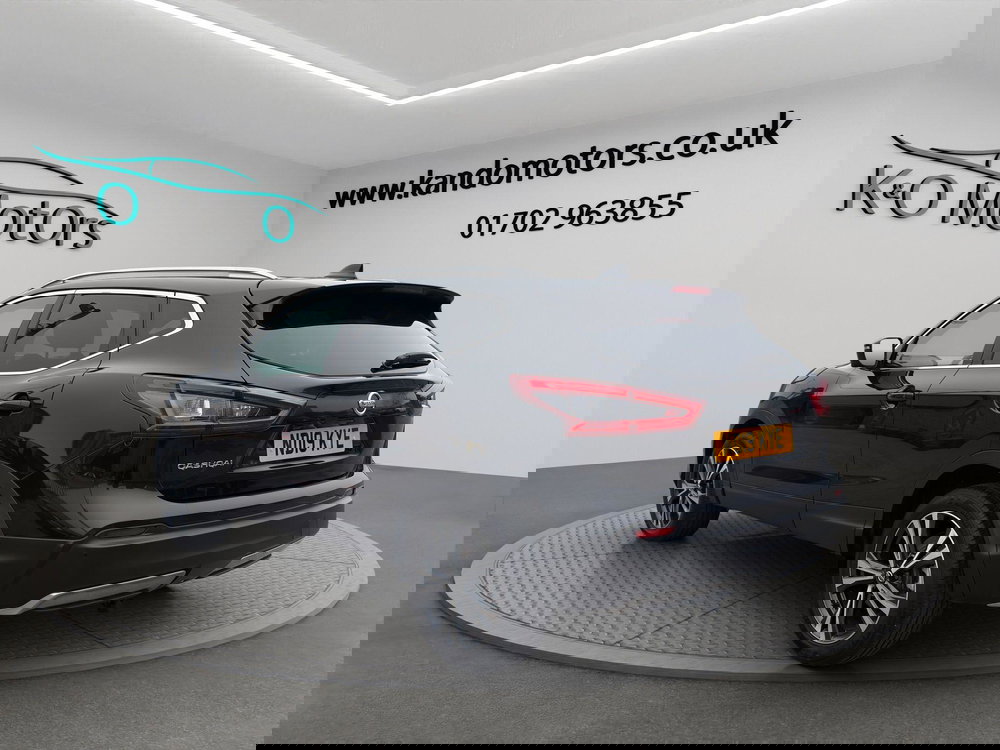 Nissan Qashqai 1.3 DIG-T N-Connecta Euro 6 (s/s) 5dr