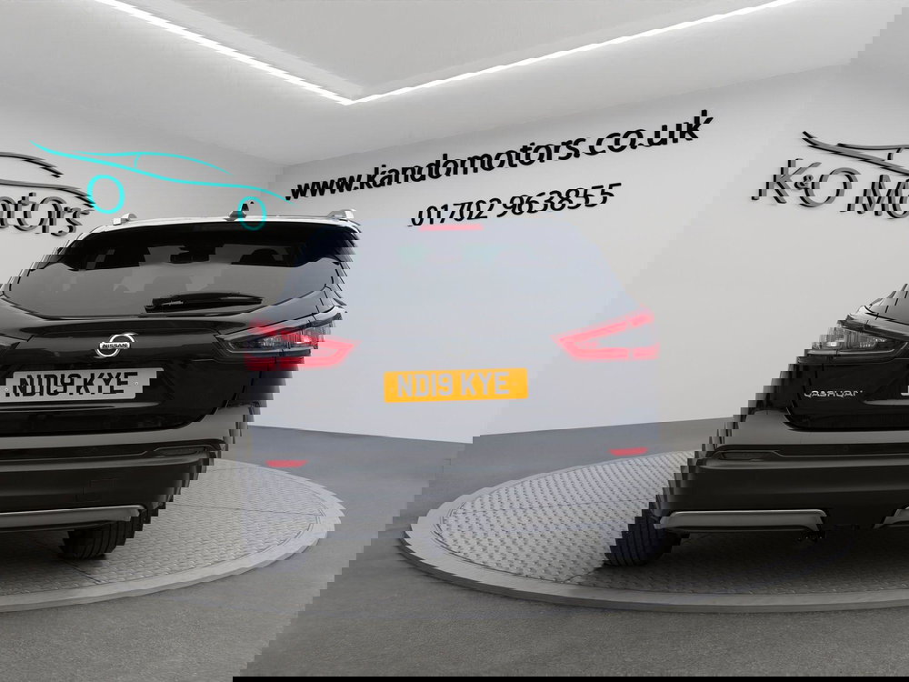 Nissan Qashqai 1.3 DIG-T N-Connecta Euro 6 (s/s) 5dr