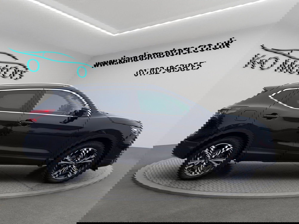 Nissan Qashqai 1.3 DIG-T N-Connecta Euro 6 (s/s) 5dr