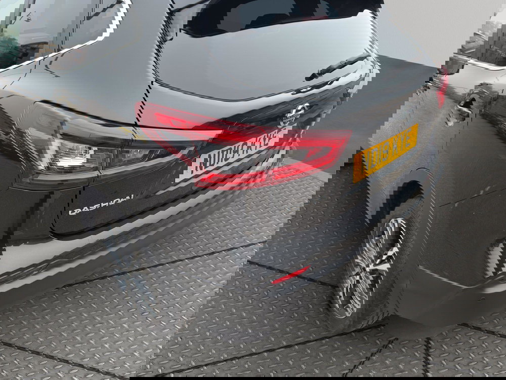 Nissan Qashqai 1.3 DIG-T N-Connecta Euro 6 (s/s) 5dr