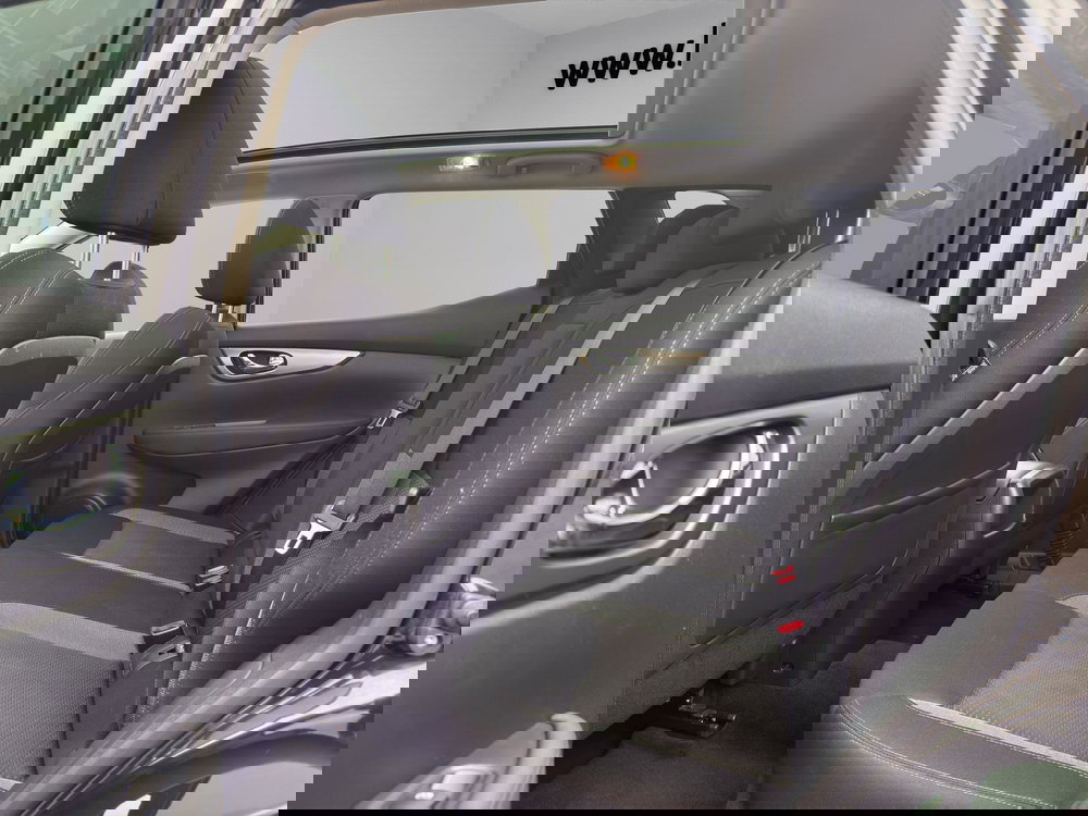 Nissan Qashqai 1.3 DIG-T N-Connecta Euro 6 (s/s) 5dr