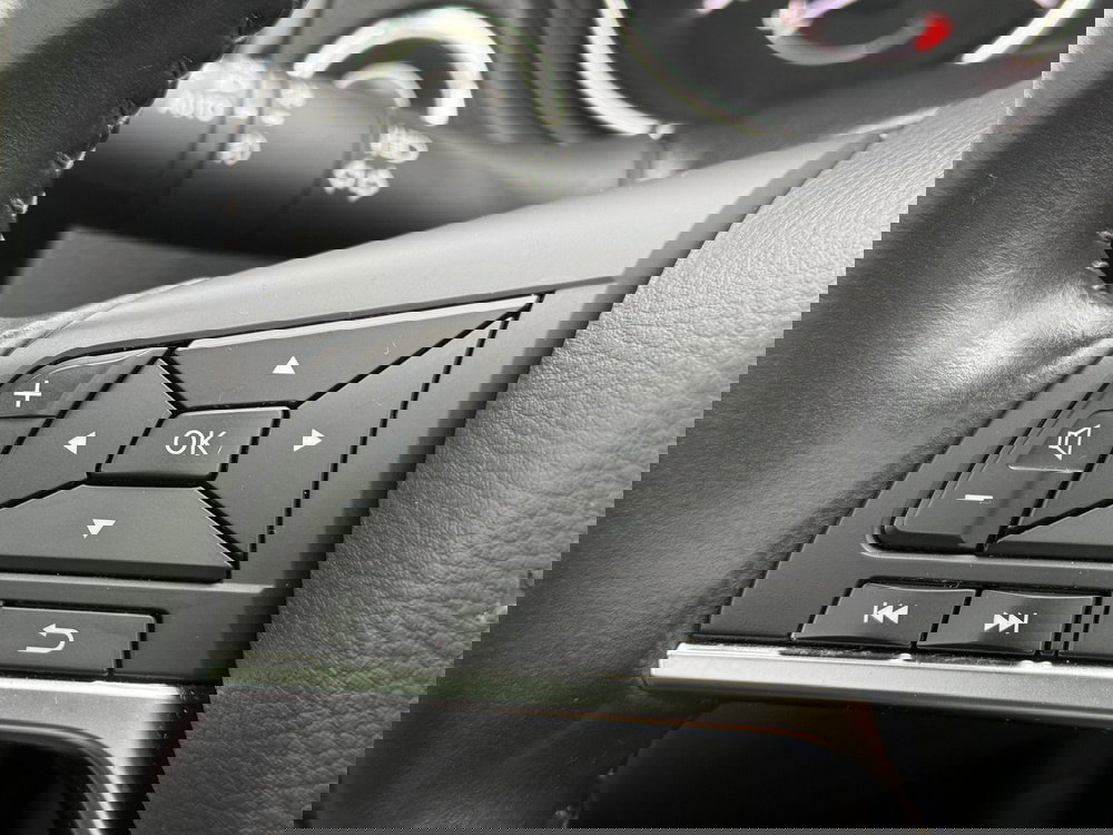 Nissan Qashqai 1.3 DIG-T N-Connecta Euro 6 (s/s) 5dr