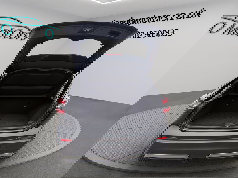 Nissan Qashqai 1.3 DIG-T N-Connecta Euro 6 (s/s) 5dr