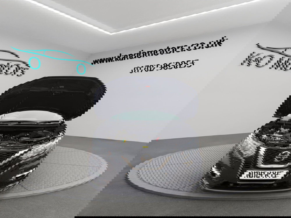 Nissan Qashqai 1.3 DIG-T N-Connecta Euro 6 (s/s) 5dr