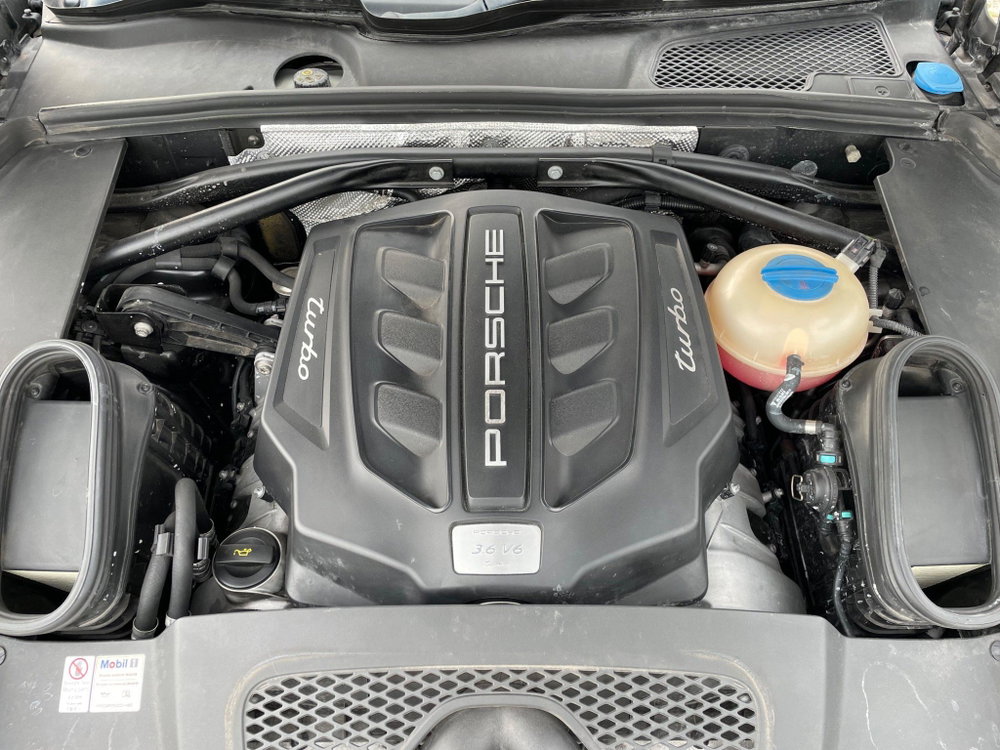 Porsche Macan 3.6T V6 Turbo PDK 4WD Euro 6 (s/s) 5dr