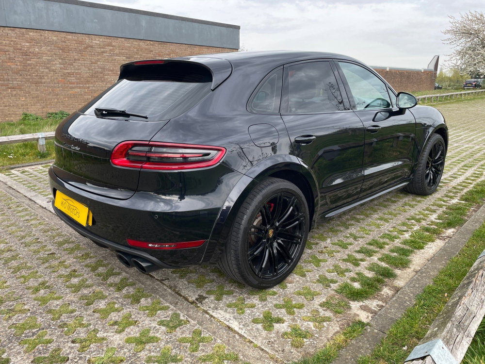 Porsche Macan 3.6T V6 Turbo PDK 4WD Euro 6 (s/s) 5dr