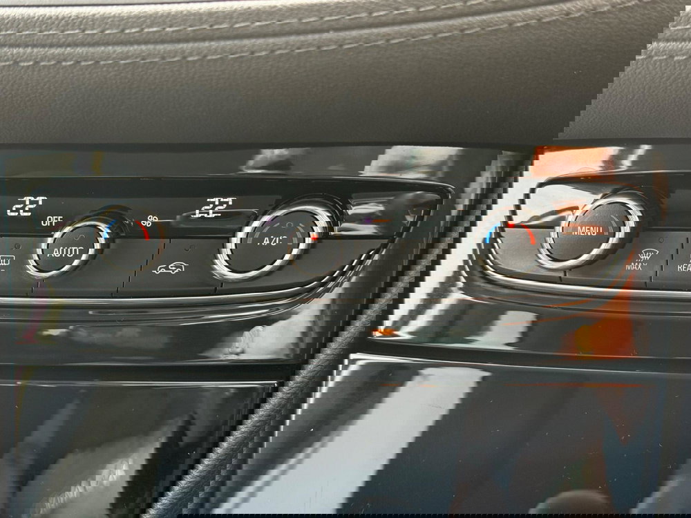 Vauxhall Grandland X 1.2 Turbo SRi Nav Auto Euro 6 (s/s) 5dr