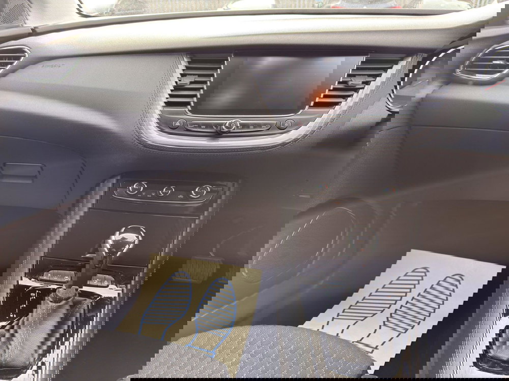 Vauxhall Grandland X 1.2 Turbo SRi Nav Auto Euro 6 (s/s) 5dr