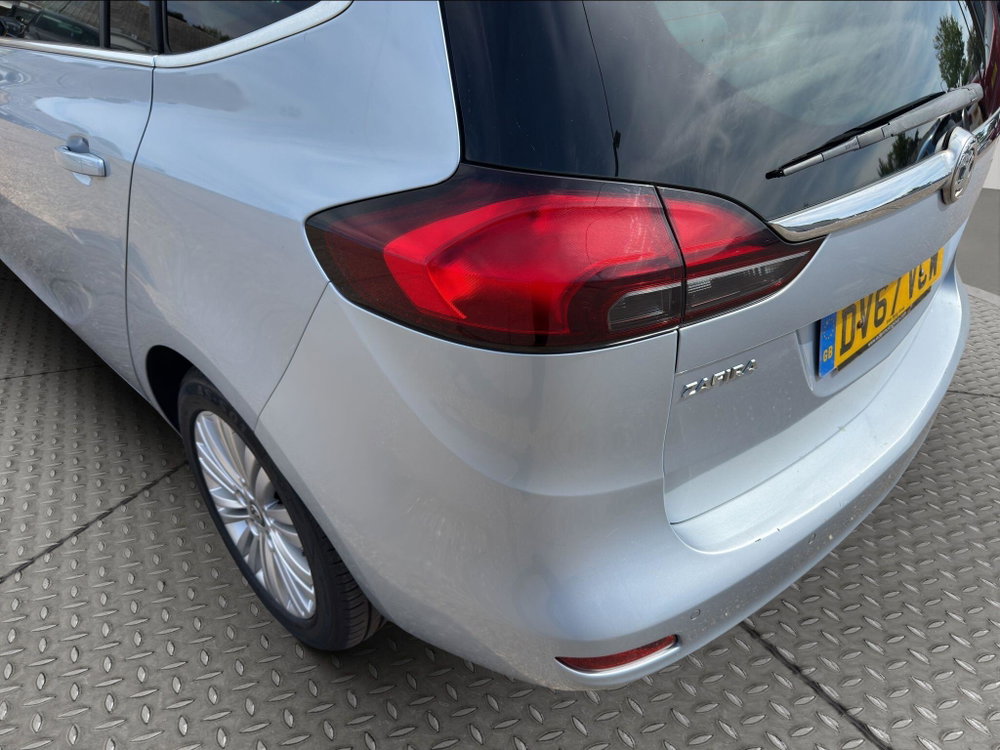 Vauxhall Zafira Tourer 1.4i Turbo SE Euro 6 5dr
