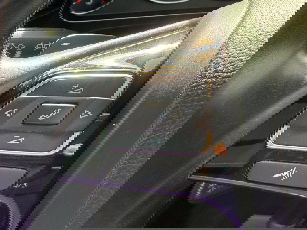 Volkswagen Touareg 3.0 TDI V6 BlueMotion Tech R-Line Tiptronic 4WD Euro 5 (s/s) 5dr