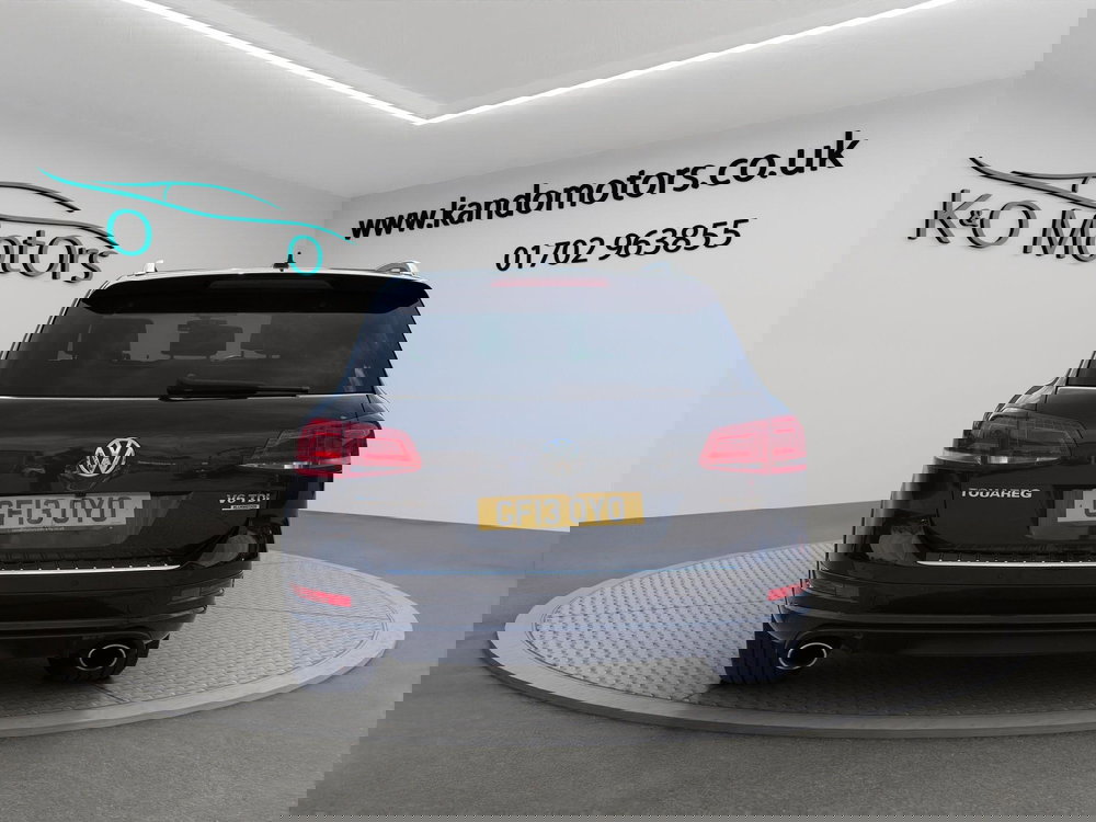 Volkswagen Touareg 3.0 TDI V6 BlueMotion Tech R-Line Tiptronic 4WD Euro 5 (s/s) 5dr