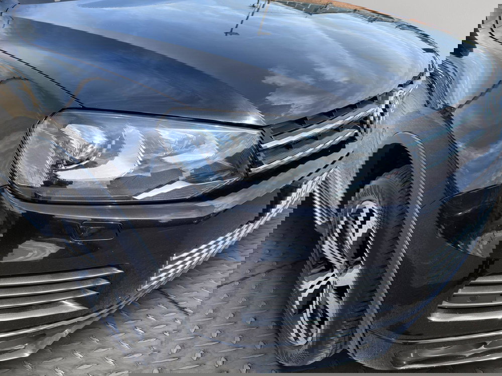 Volkswagen Touareg 3.0 TDI V6 BlueMotion Tech R-Line Tiptronic 4WD Euro 5 (s/s) 5dr