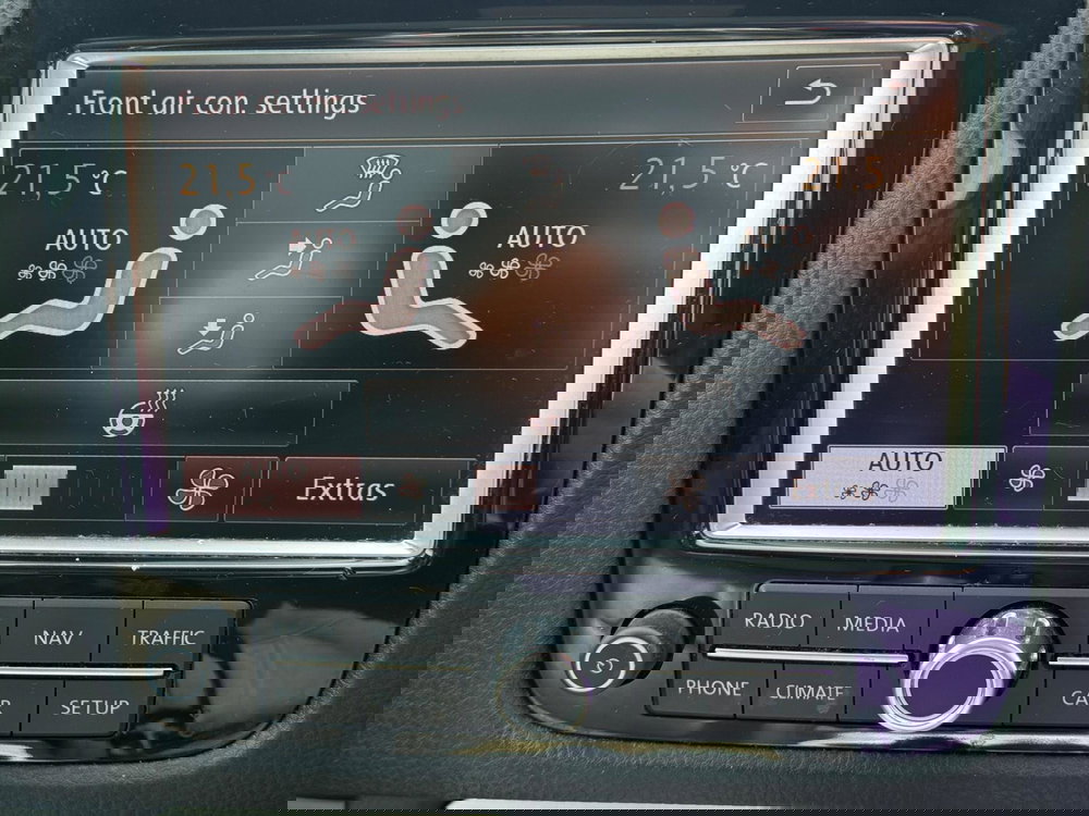 Volkswagen Touareg 3.0 TDI V6 BlueMotion Tech R-Line Tiptronic 4WD Euro 5 (s/s) 5dr