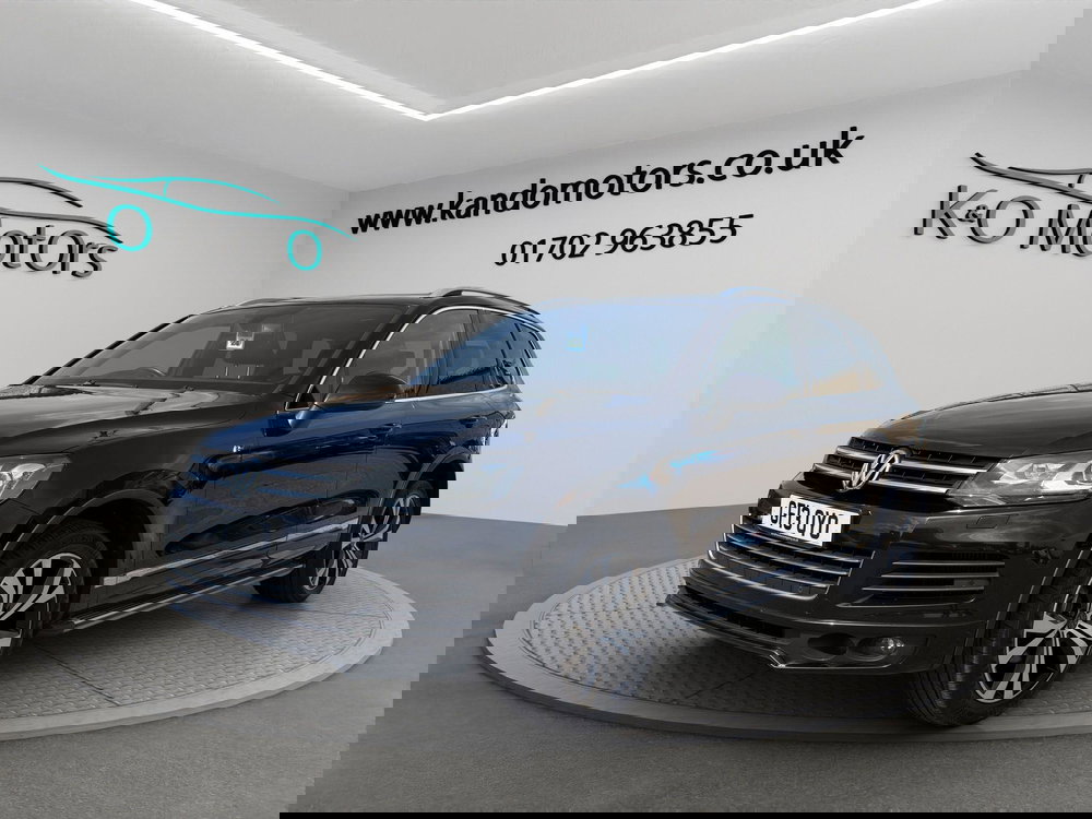 Volkswagen Touareg 3.0 TDI V6 BlueMotion Tech R-Line Tiptronic 4WD Euro 5 (s/s) 5dr