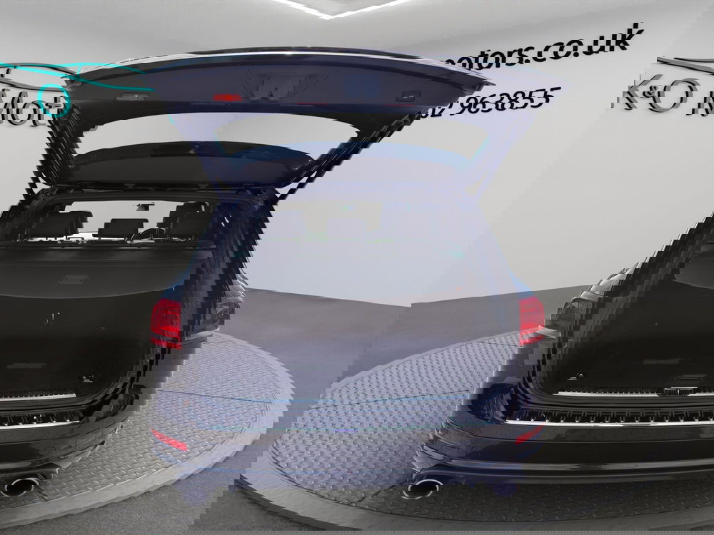 Volkswagen Touareg 3.0 TDI V6 BlueMotion Tech R-Line Tiptronic 4WD Euro 5 (s/s) 5dr