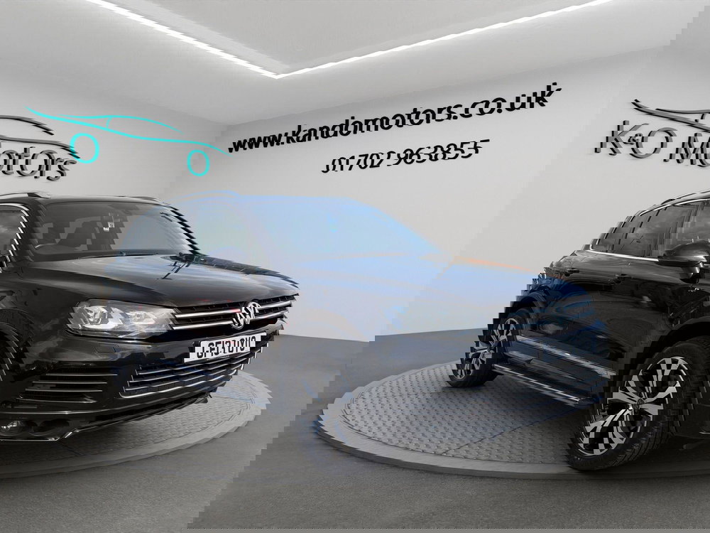 Volkswagen Touareg 3.0 TDI V6 BlueMotion Tech R-Line Tiptronic 4WD Euro 5 (s/s) 5dr