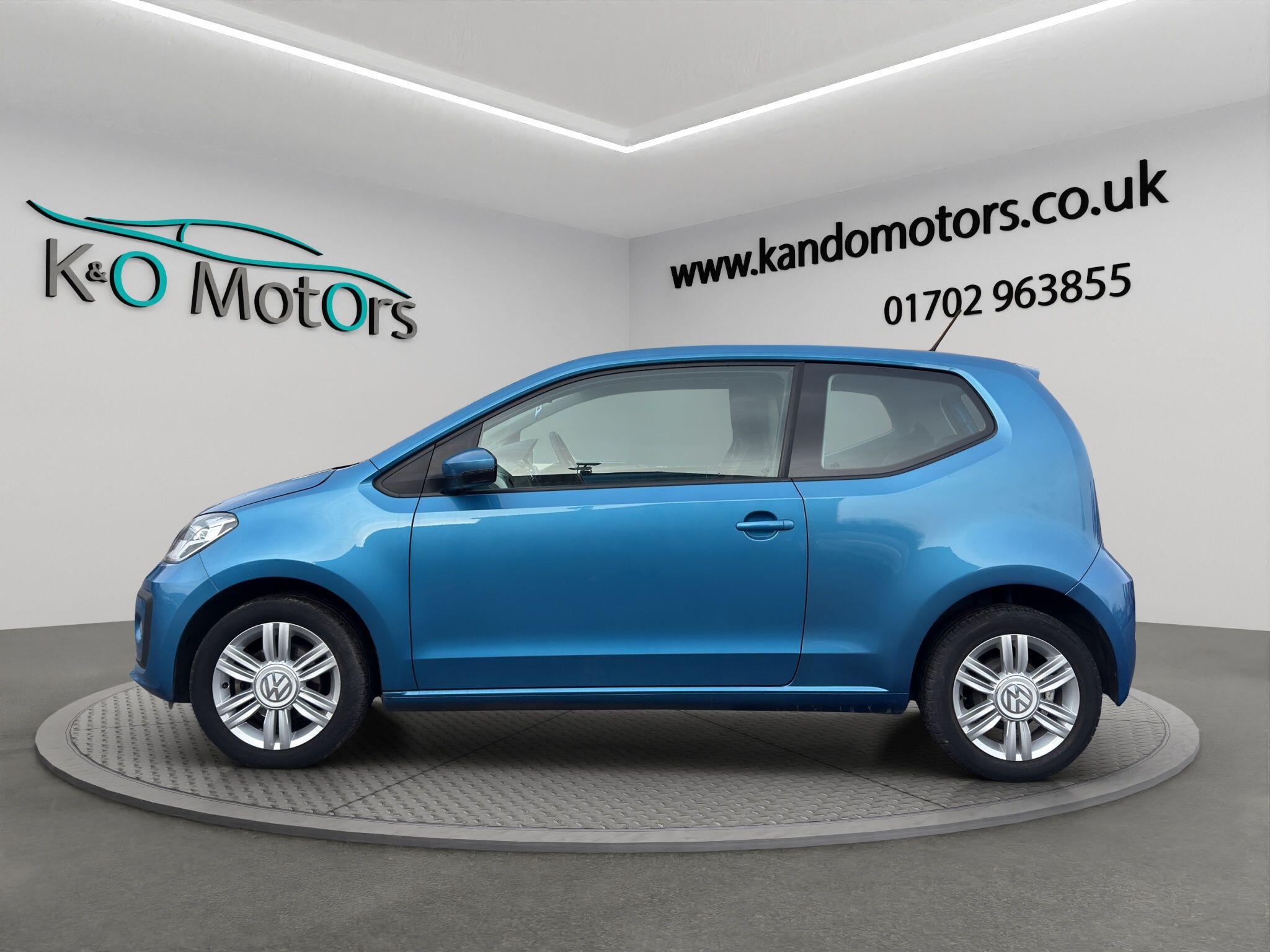 2019 Volkswagen up! 1.0 High up! Euro 6 (s/s) 3dr, exterior view 3