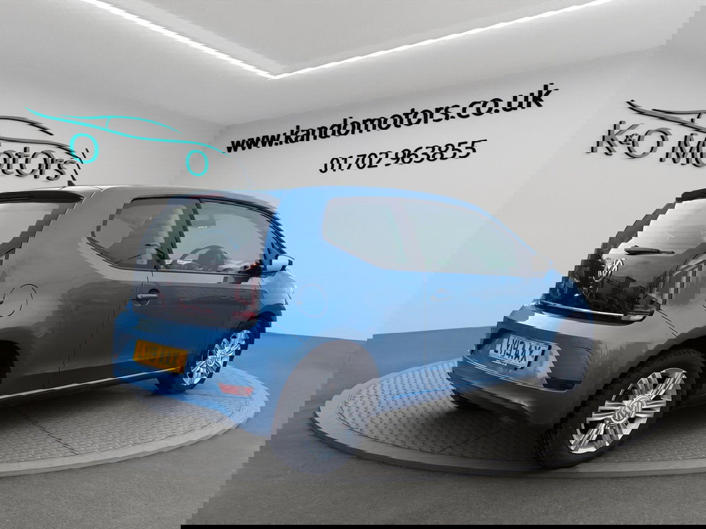 Volkswagen up! 1.0 High up! Euro 6 (s/s) 3dr