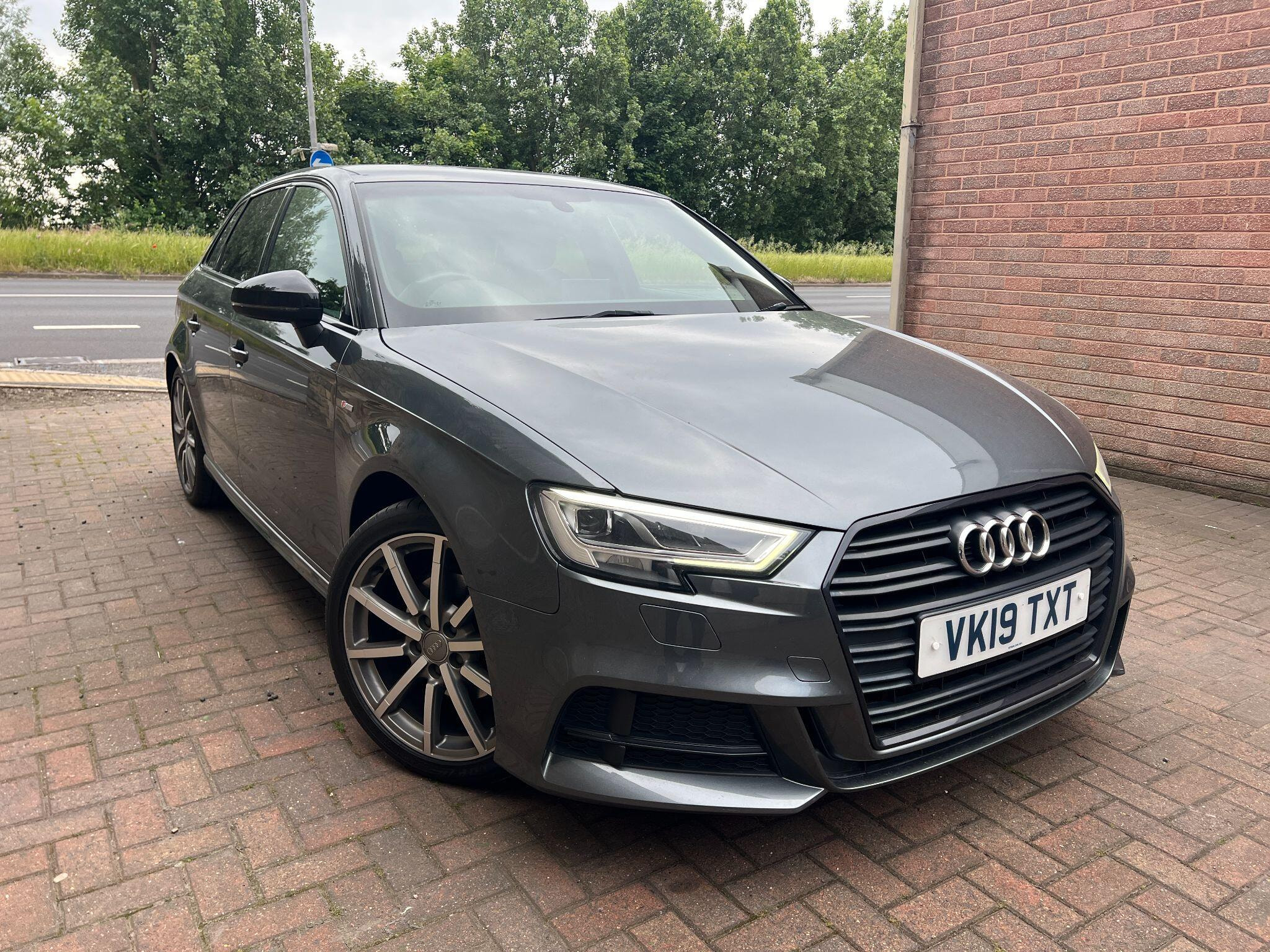 Audi A3 1.5 TFSI CoD 35 Black Edition Sportback S Tronic Euro 6 (s/s) 5dr 5dr Automatic 2026