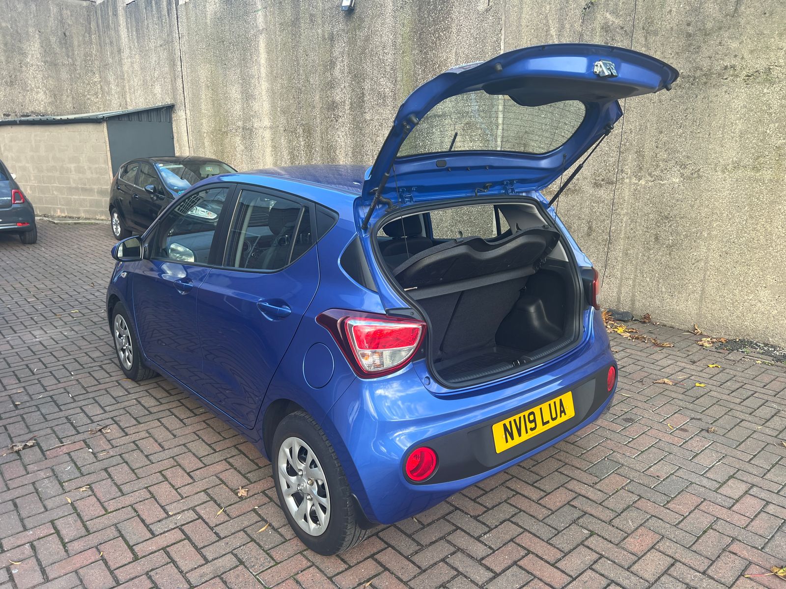 Hyundai I10 1.0L I10 SE Hatchback 5dr Petrol Manual Euro 6 (65 bhp) 5dr Manual 2025