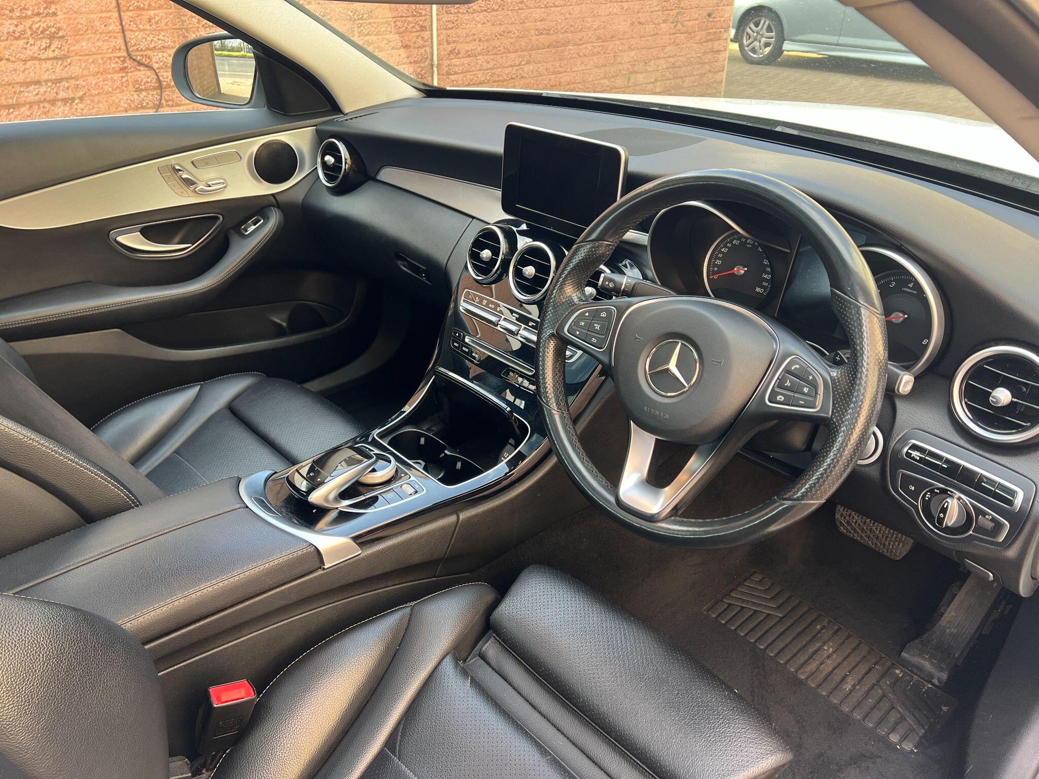 Mercedes-Benz C Class 2.0 C350e 6.4kWh Sport (Premium) G-Tronic+ Euro 6 (s/s) 4dr 4dr Automatic 2026