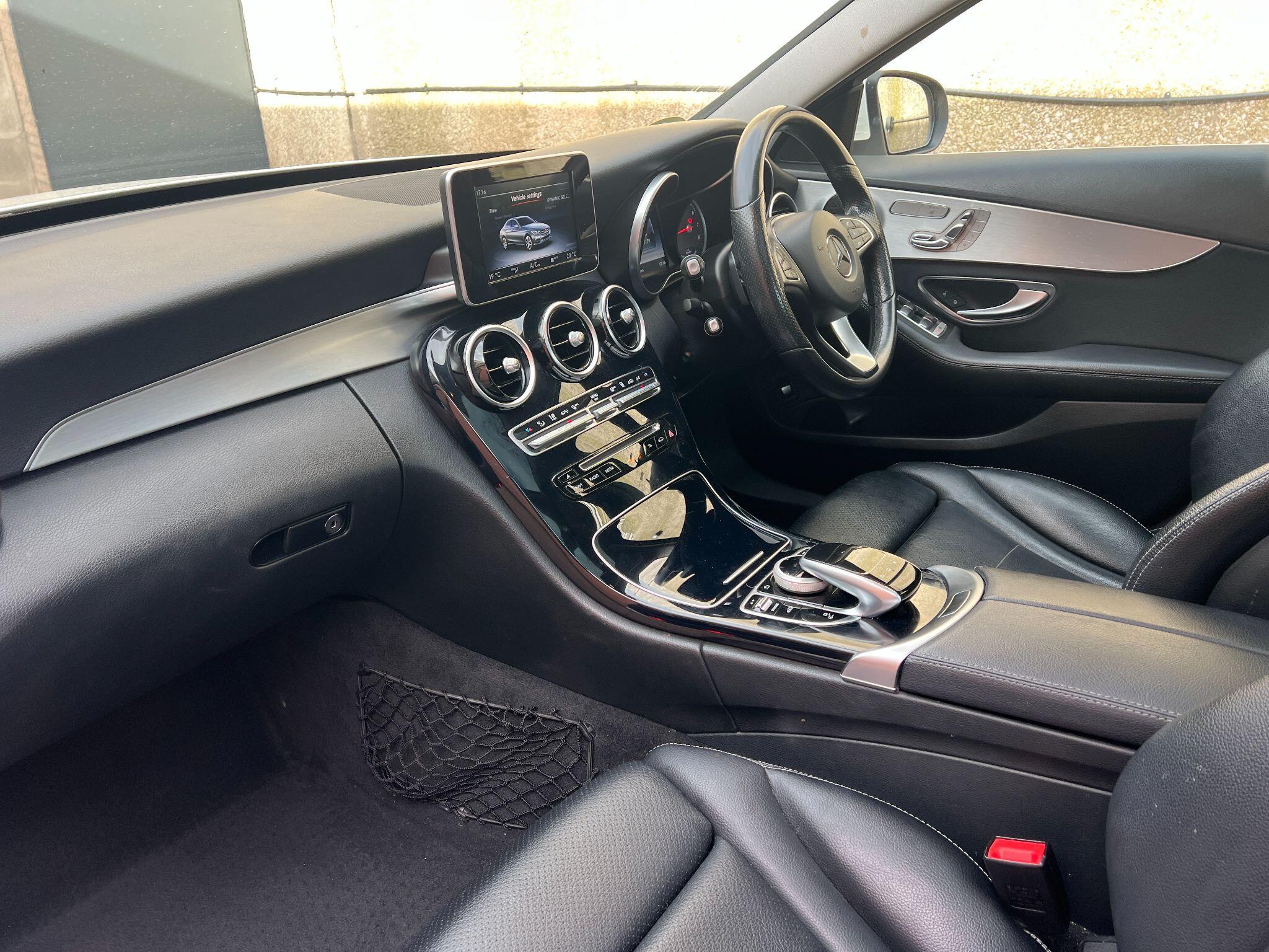 Mercedes-Benz C Class 2.0 C350e 6.4kWh Sport (Premium) G-Tronic+ Euro 6 (s/s) 4dr 4dr Automatic 2026