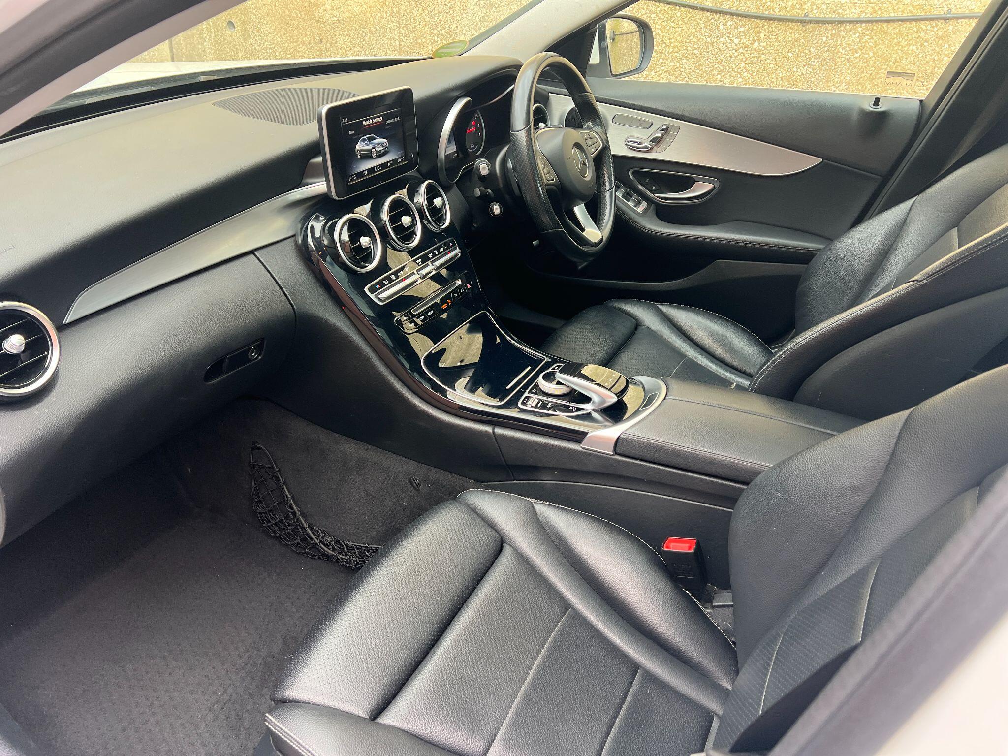 Mercedes-Benz C Class 2.0 C350e 6.4kWh Sport (Premium) G-Tronic+ Euro 6 (s/s) 4dr 4dr Automatic 2026