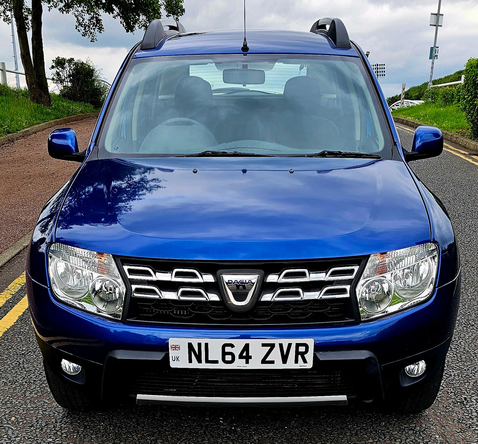 2014 Dacia Duster 1.5 dCi Laureate SUV 5dr Diesel Manual Euro 5 (110 ps), exterior view 2
