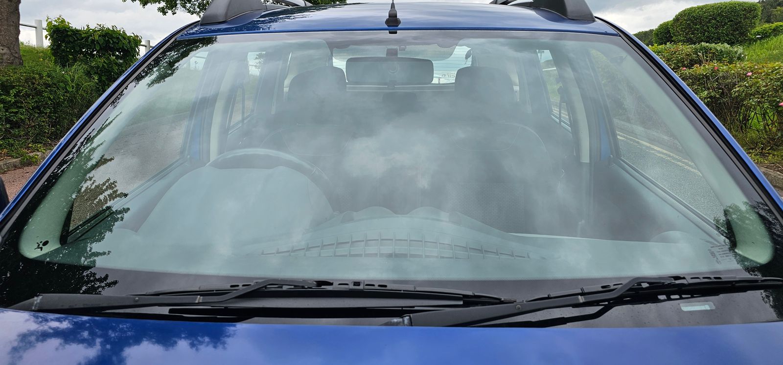 2014 Dacia Duster 1.5 dCi Laureate SUV 5dr Diesel Manual Euro 5 (110 ps), exterior view 4