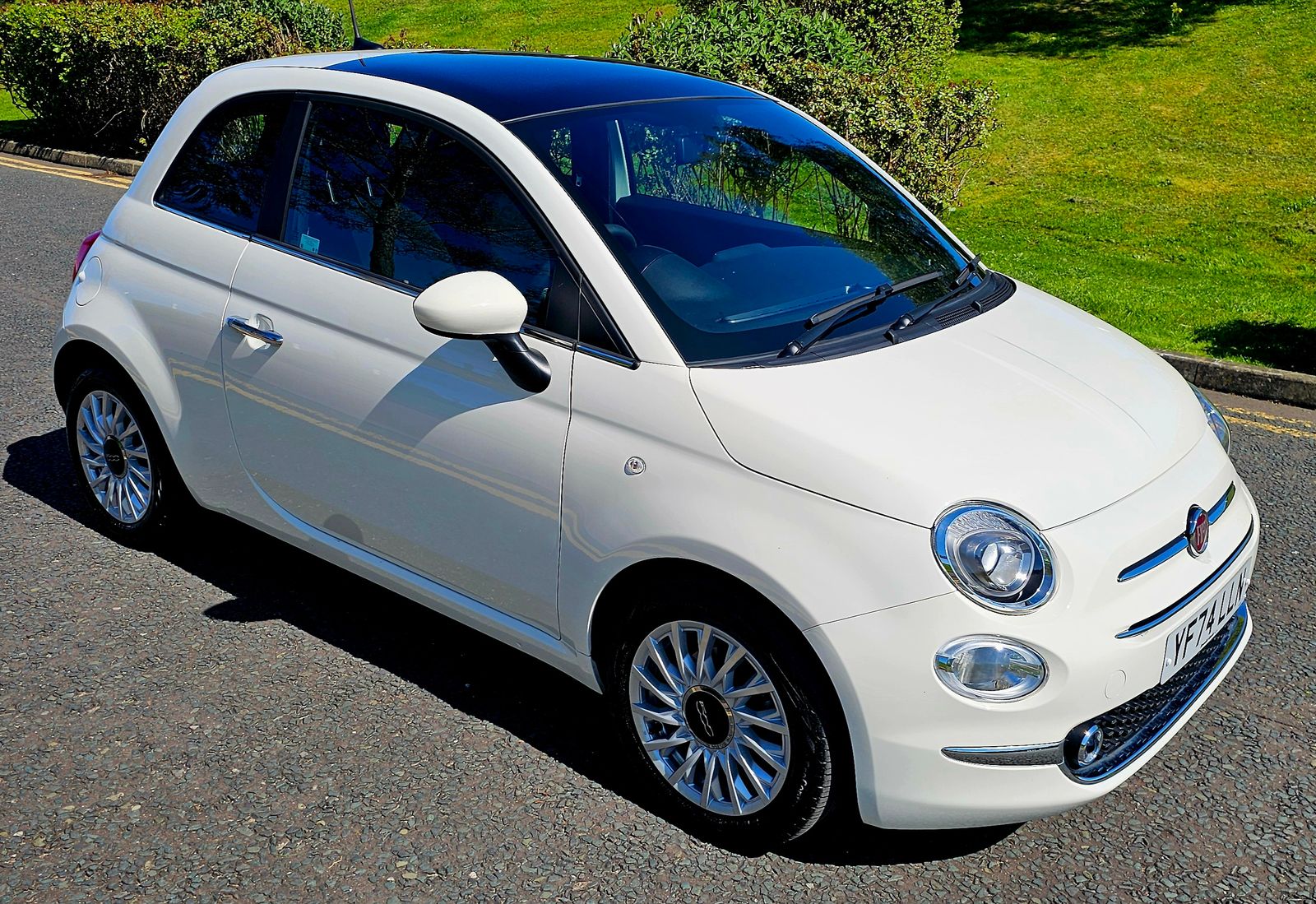 2024 Fiat 500 1.0 MHEV Hatchback 3dr Petrol Manual Euro 6 (s/s) (70 bhp), exterior view 3