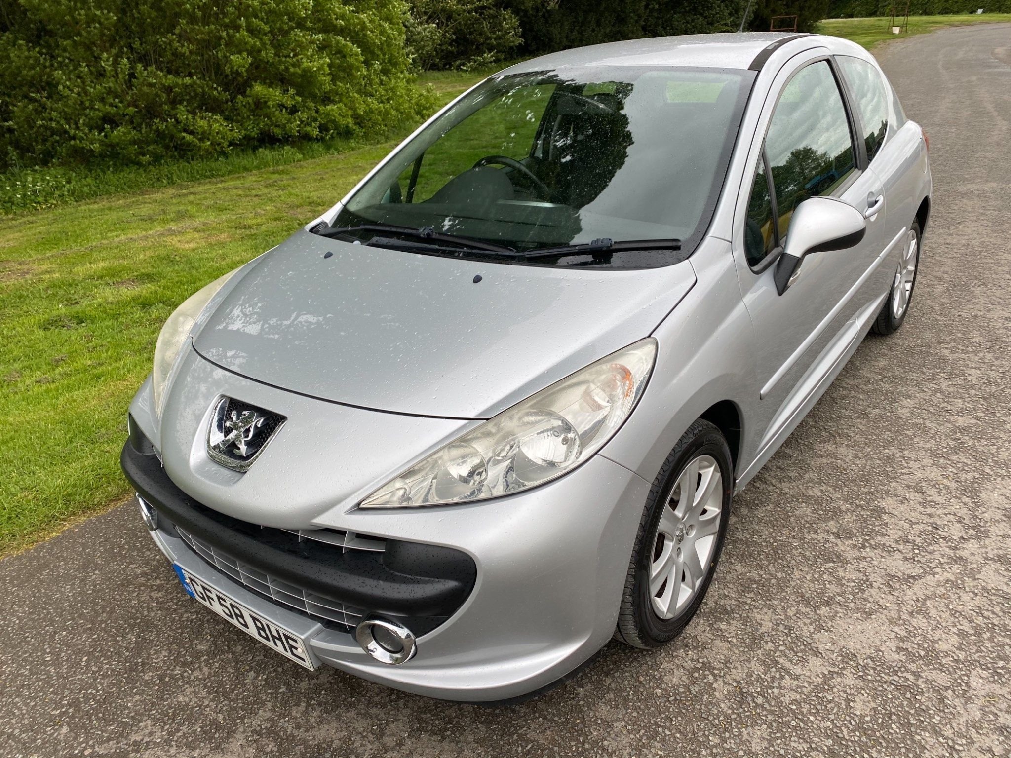 Used Peugeot 207 Hatchback 1.6 Hdi Sport 5dr in Wakefield
