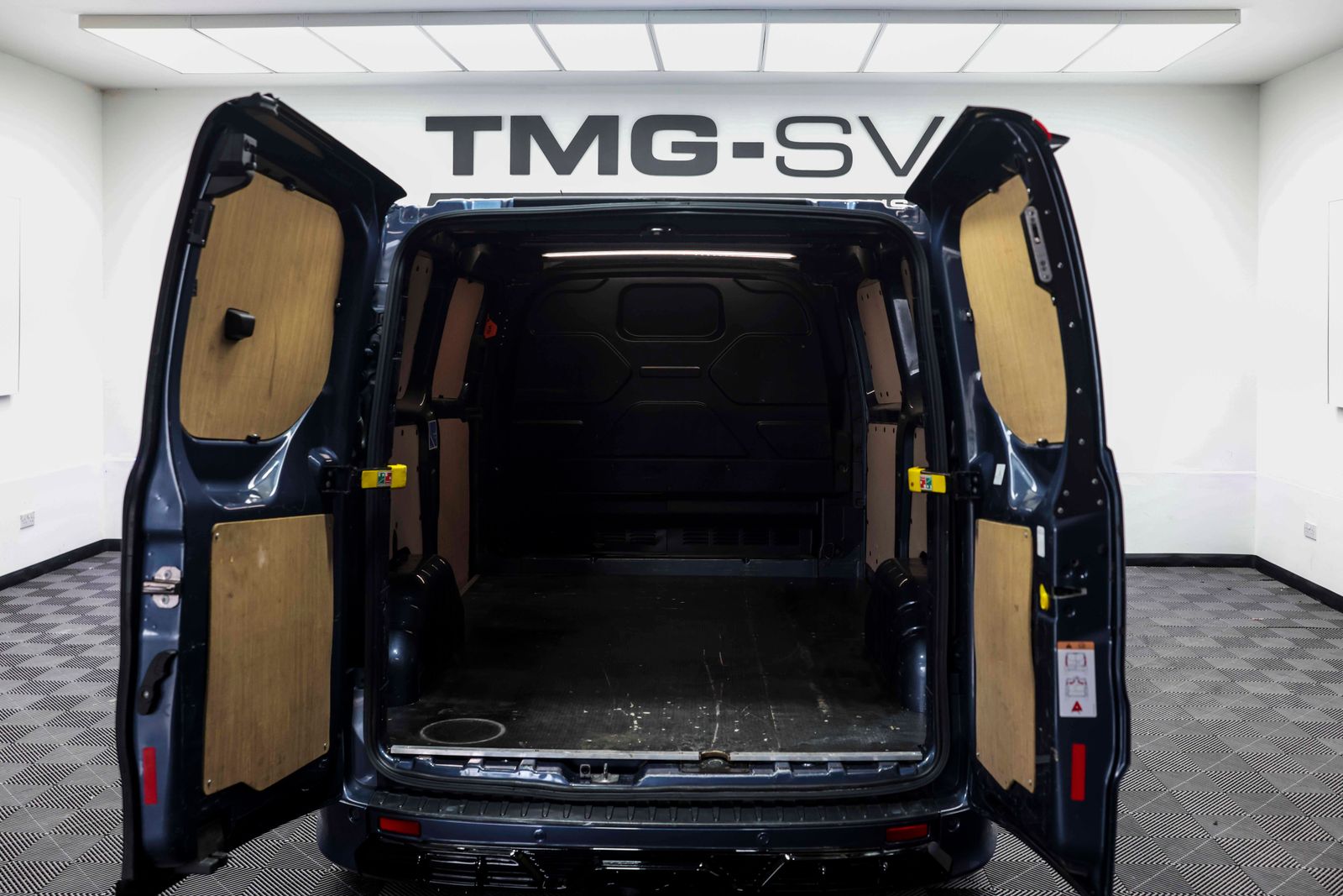 Ford Transit Custom 2.0 280 EcoBlue Limited Panel Van 5dr Diesel Manual L1 H1 Euro 6 (s/s) (130 ps) 5dr Manual 2026