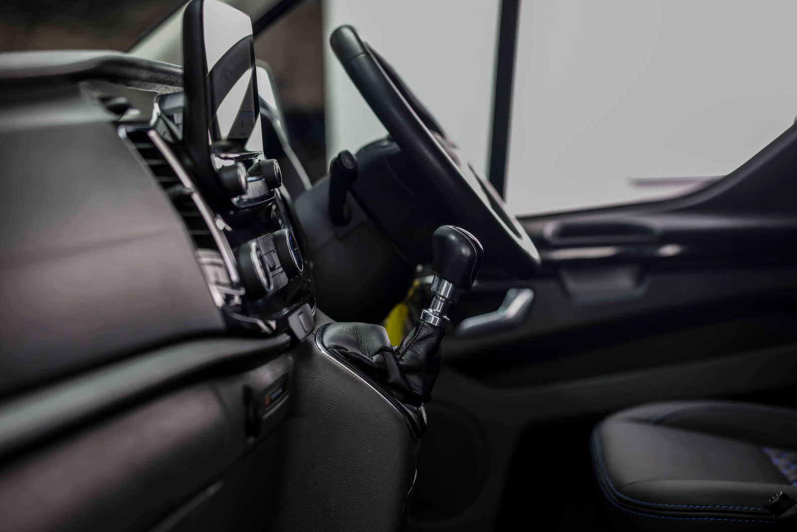 Ford Transit Custom 2.0 280 EcoBlue Limited Panel Van 5dr Diesel Manual L1 H1 Euro 6 (s/s) (130 ps) 5dr Manual 2026