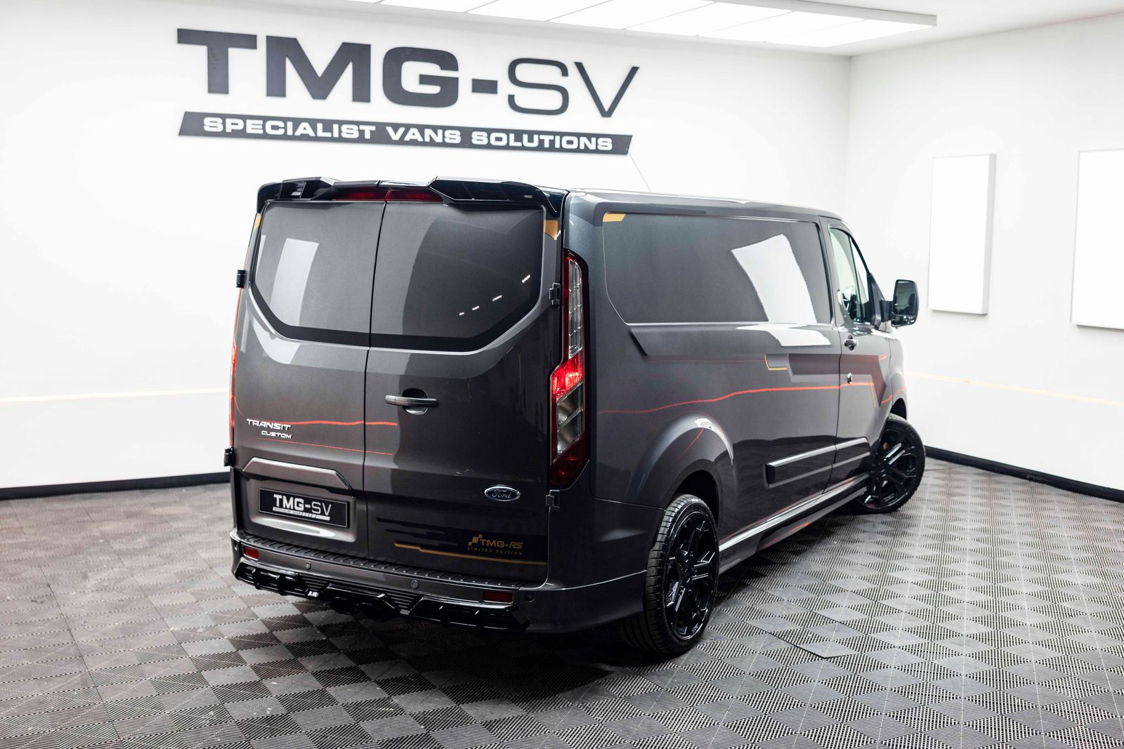 Ford Transit Custom 2.0 300 EcoBlue Limited Panel Van 5dr Diesel Manual L2 H1 Euro 6 (130 ps) RS SPORT 5dr Manual 2026