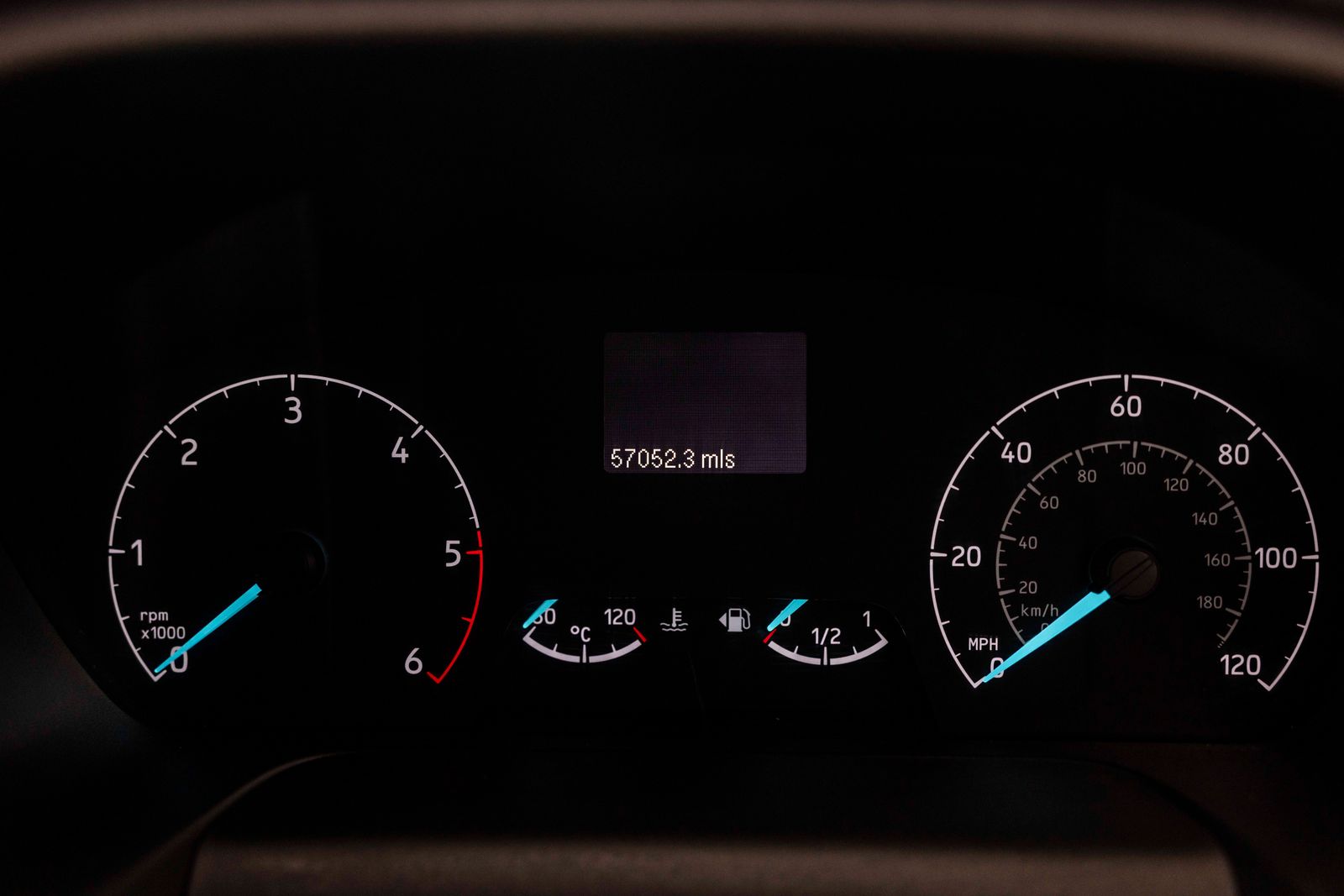 Ford Transit Custom 2.0 300 EcoBlue Limited Panel Van 5dr Diesel Manual L2 H1 Euro 6 (130 ps) RS SPORT 5dr Manual 2026