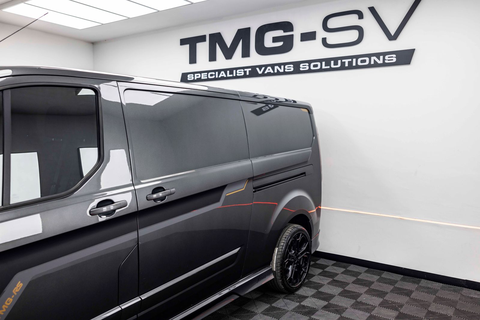 Ford Transit Custom 2.0 300 EcoBlue Limited Panel Van 5dr Diesel Manual L2 H1 Euro 6 (130 ps) RS SPORT 5dr Manual 2026