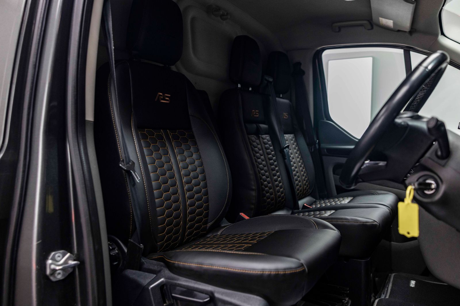 Ford Transit Custom 2.0 300 EcoBlue Limited Panel Van 5dr Diesel Manual L2 H1 Euro 6 (130 ps) RS SPORT 5dr Manual 2026