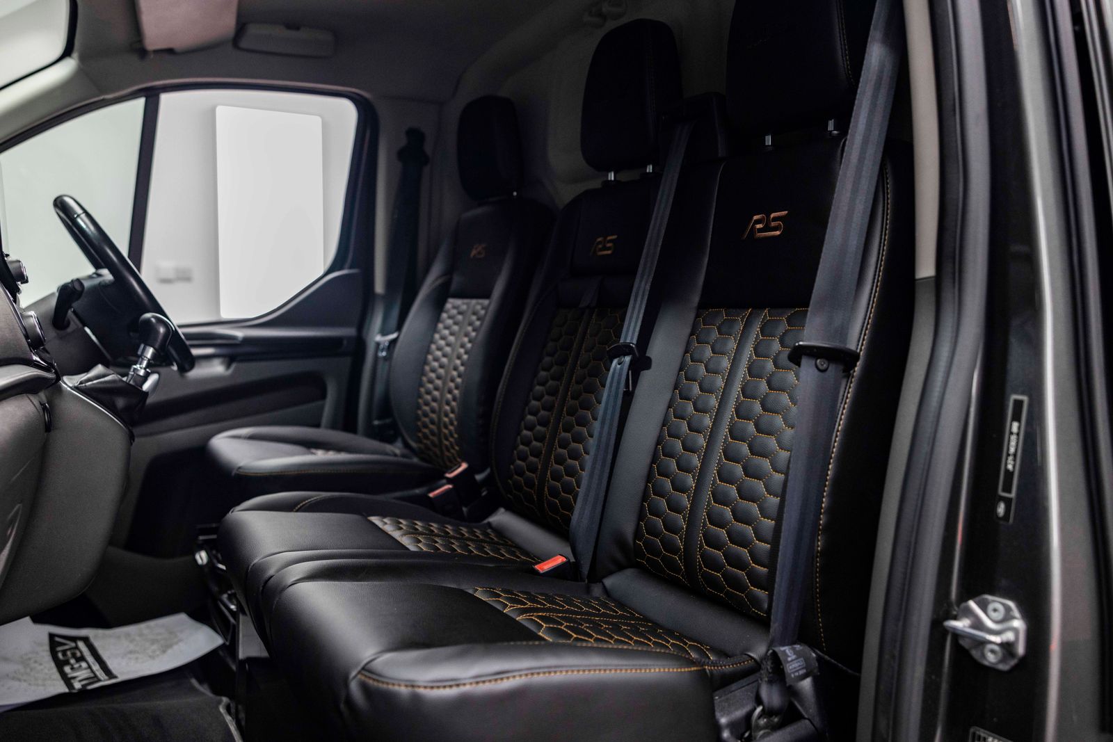 Ford Transit Custom 2.0 300 EcoBlue Limited Panel Van 5dr Diesel Manual L2 H1 Euro 6 (130 ps) RS SPORT 5dr Manual 2026