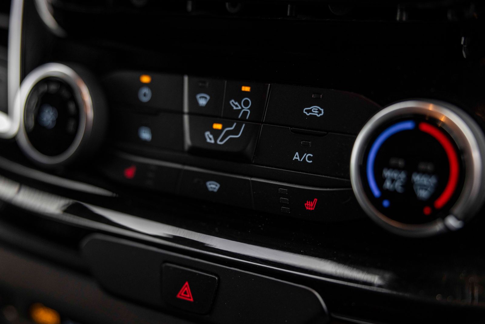 Ford Transit Custom 2.0 300 TRANSIT CUSTOM Limited Crew Van Double Cab 5dr Diesel Manual L1 H1 Euro 6 6 SEAT 170PS TMG RS SPORT 5dr Manual 2025