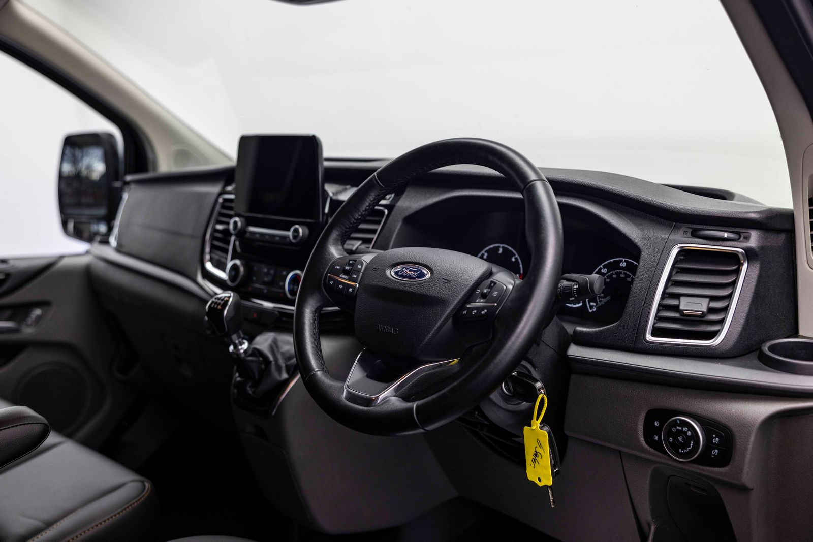 Ford Transit Custom 2.0 300 TRANSIT CUSTOM Limited Crew Van Double Cab 5dr Diesel Manual L1 H1 Euro 6 6 SEAT 170PS TMG RS SPORT 5dr Manual 2025