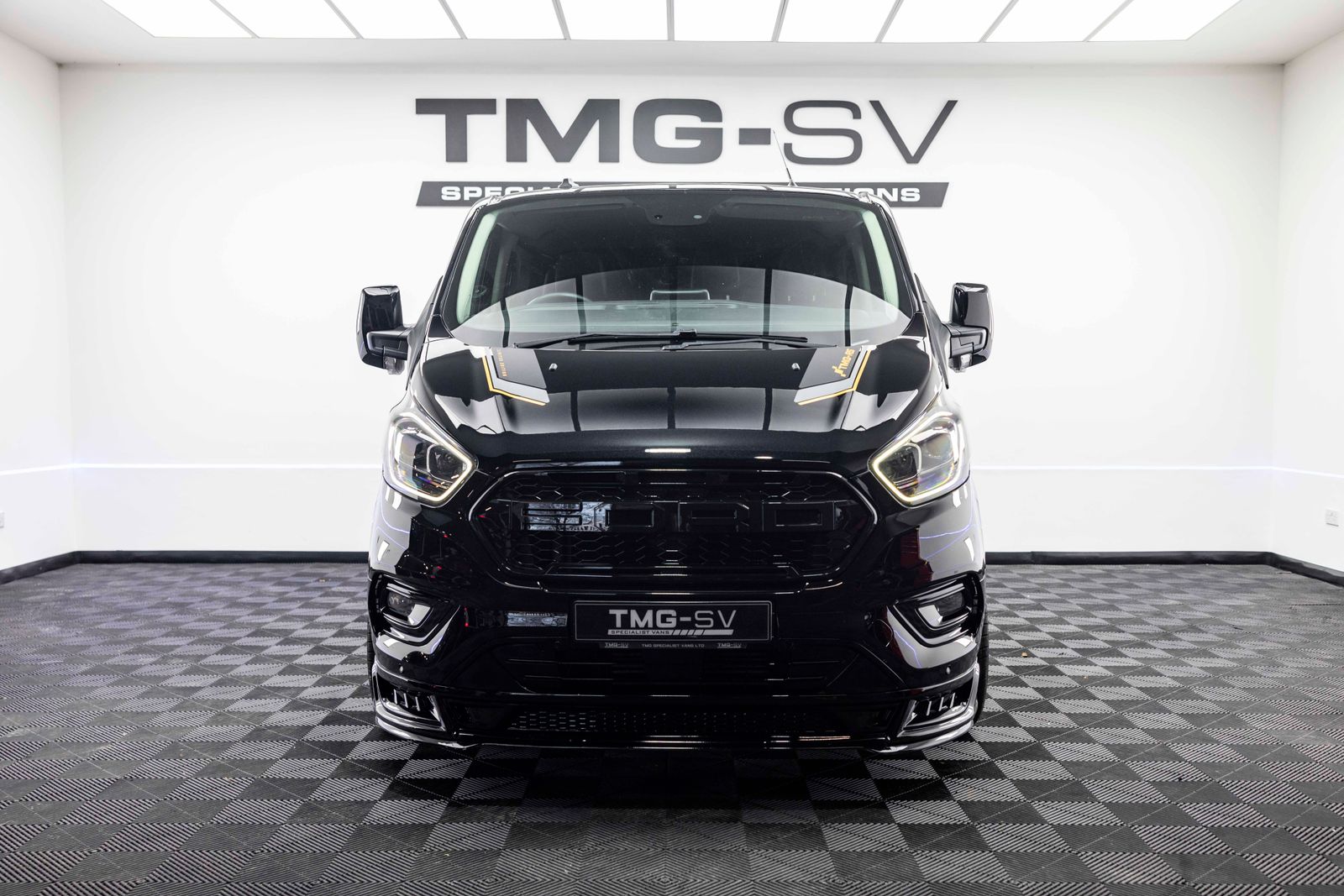 Ford Transit Custom 2.0 300 TRANSIT CUSTOM Limited Crew Van Double Cab 5dr Diesel Manual L1 H1 Euro 6 6 SEAT 170PS TMG RS SPORT 5dr Manual 2025