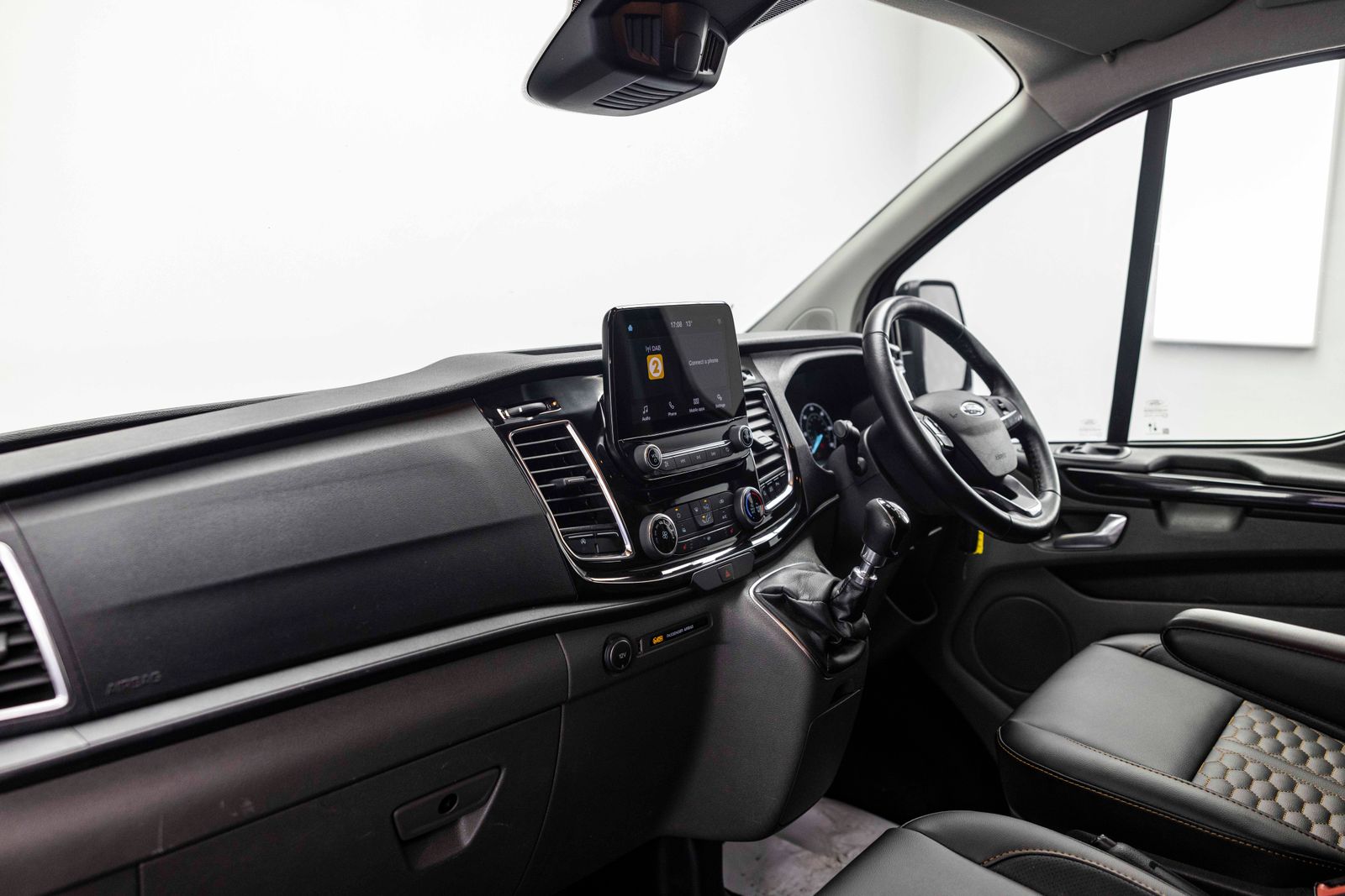 Ford Transit Custom 2.0 300 TRANSIT CUSTOM Limited Crew Van Double Cab 5dr Diesel Manual L1 H1 Euro 6 6 SEAT 170PS TMG RS SPORT 5dr Manual 2025