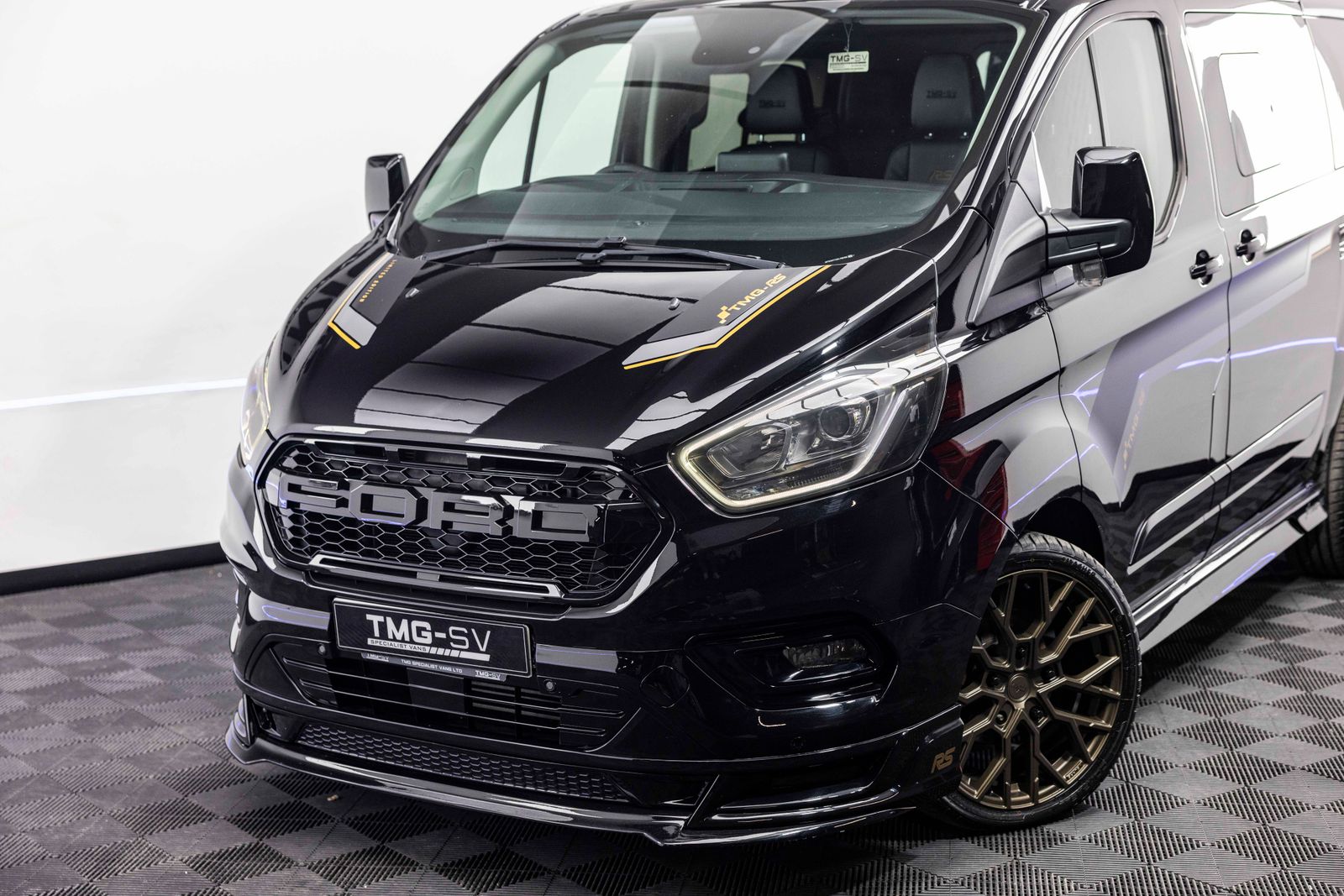 Ford Transit Custom 2.0 320 EcoBlue Limited Crew Van Double Cab 5dr Diesel Auto L1 H1 Euro 6 185PS TMG RS SPORT 5dr Automatic 2025