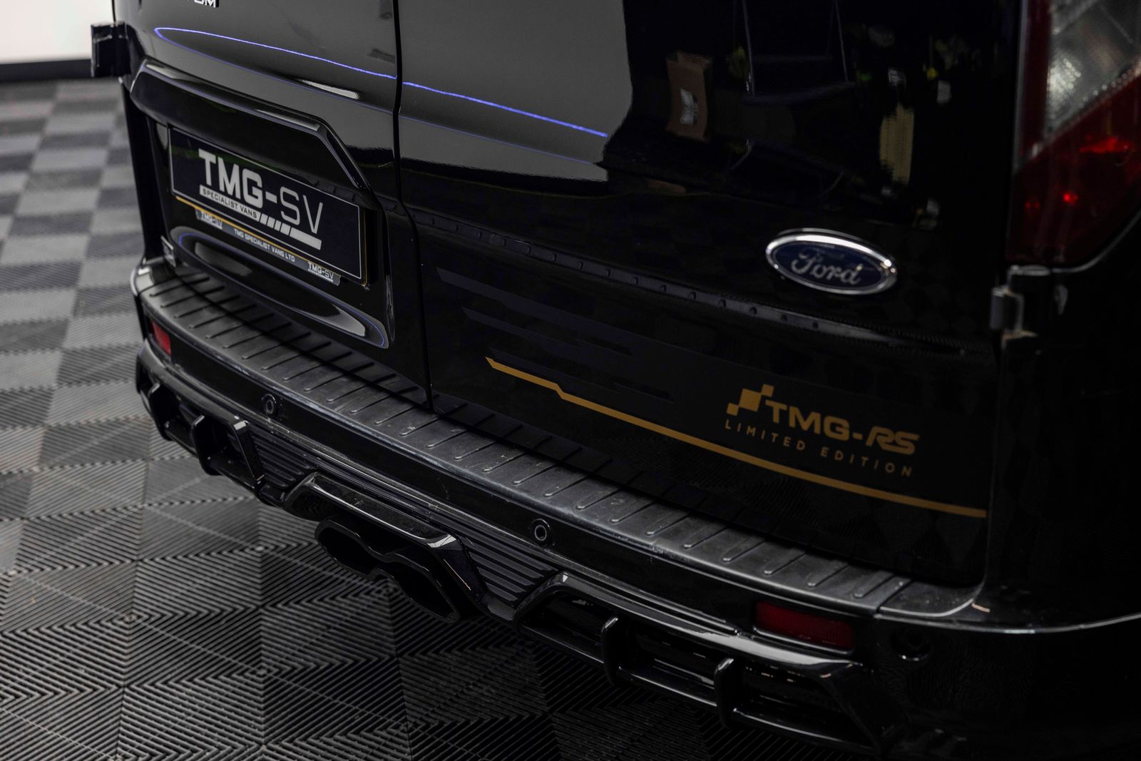 Ford Transit Custom 2.0 320 EcoBlue Limited Crew Van Double Cab 5dr Diesel Auto L1 H1 Euro 6 185PS TMG RS SPORT 5dr Automatic 2025