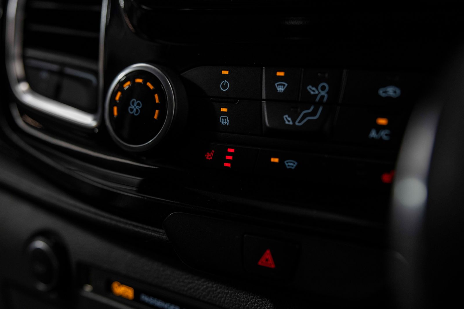 Ford Transit Custom 2.0 320 EcoBlue Limited Crew Van Double Cab 5dr Diesel Auto L1 H1 Euro 6 185PS TMG RS SPORT 5dr Automatic 2025